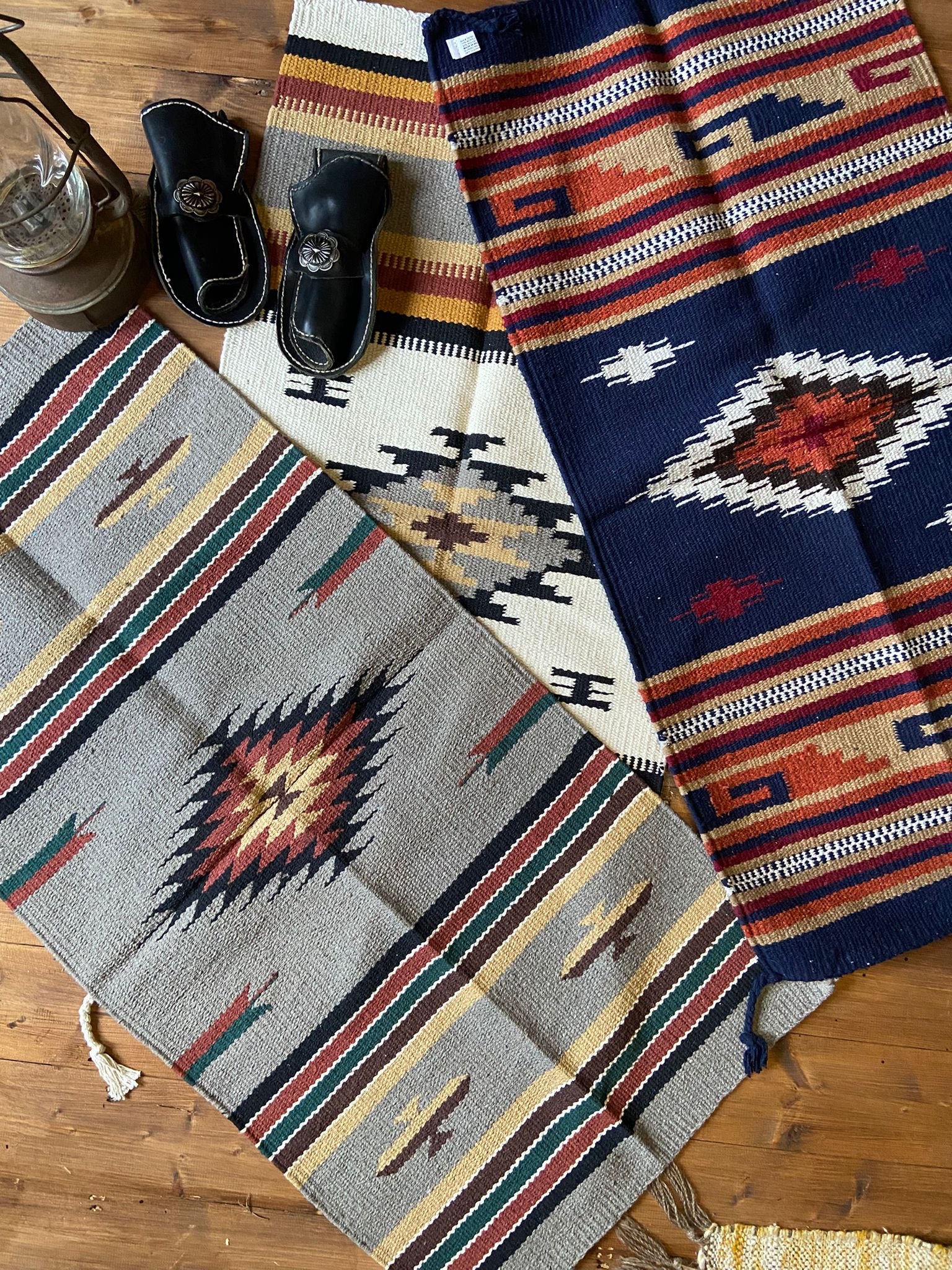 Hacienda Rug in Southwestern Design white