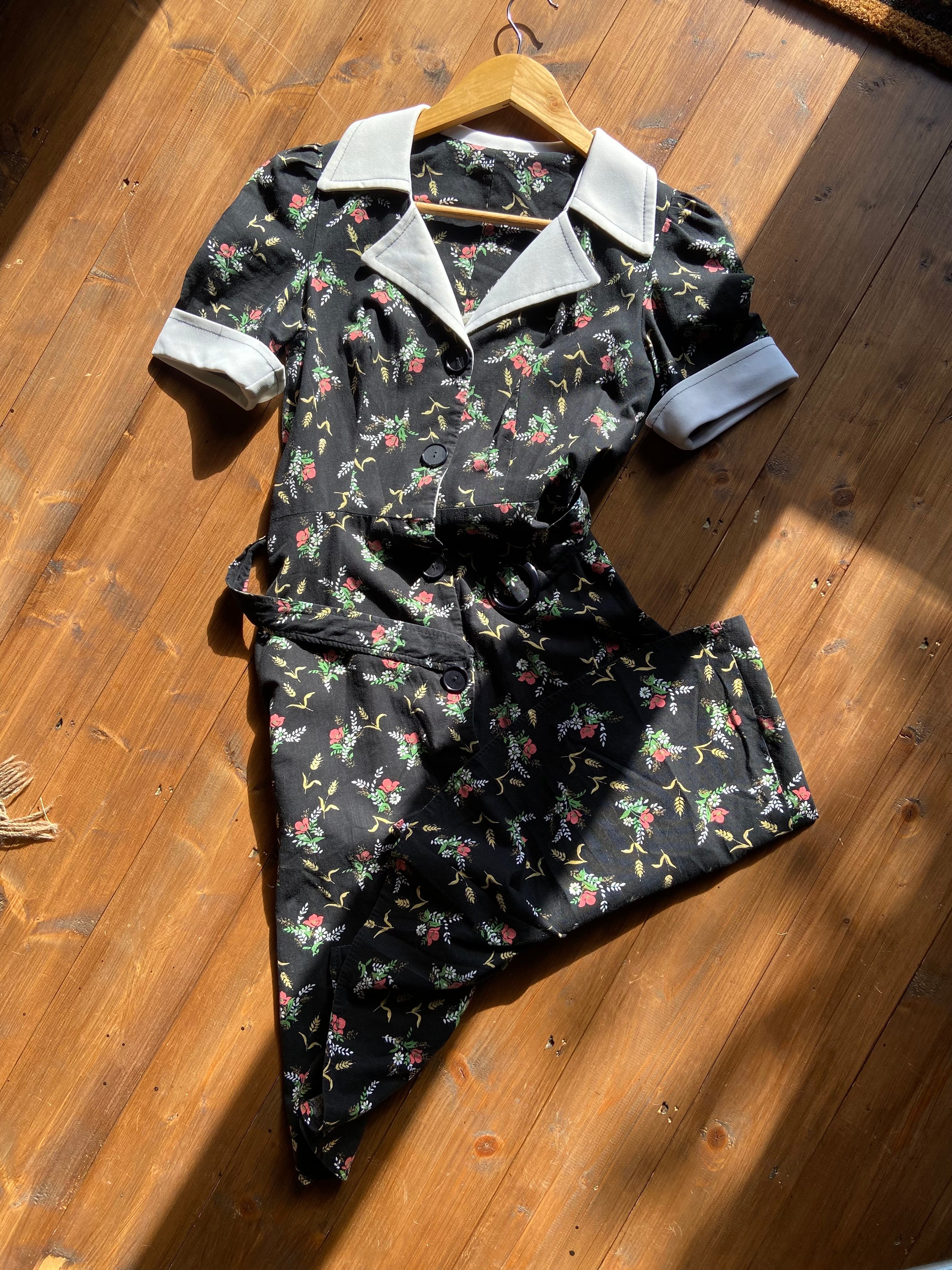 Vintage dress with a lovely 60s flare