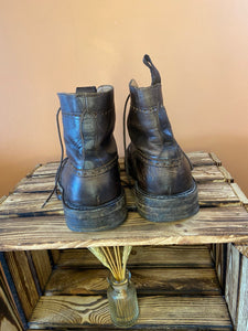 Vintage leather wing tip men's boots